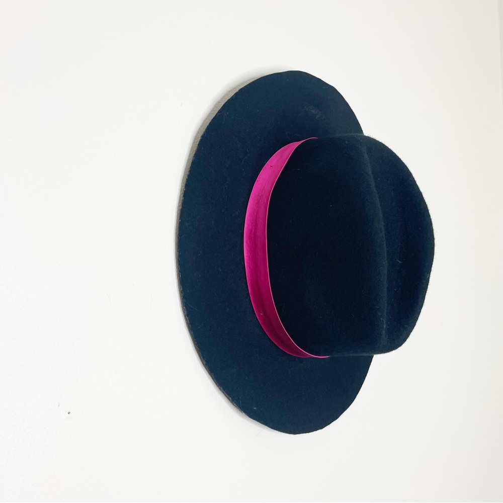 Goorin Bros Black felt Hat pink fedora